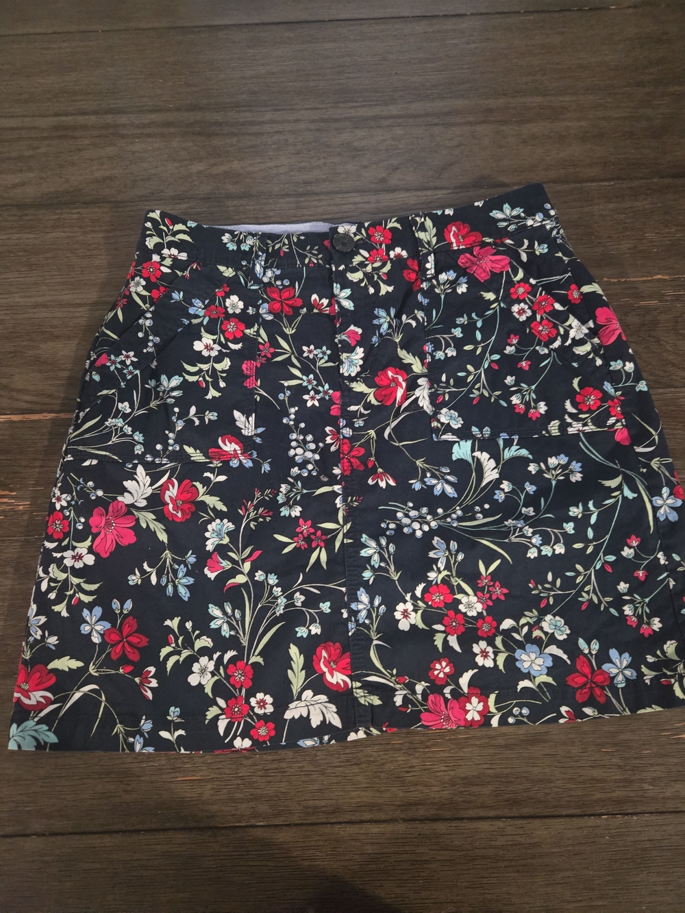 Croft & Barrow Floral Skort Size 6 Navy Blue Skirt Shorts Casual Flower Print
